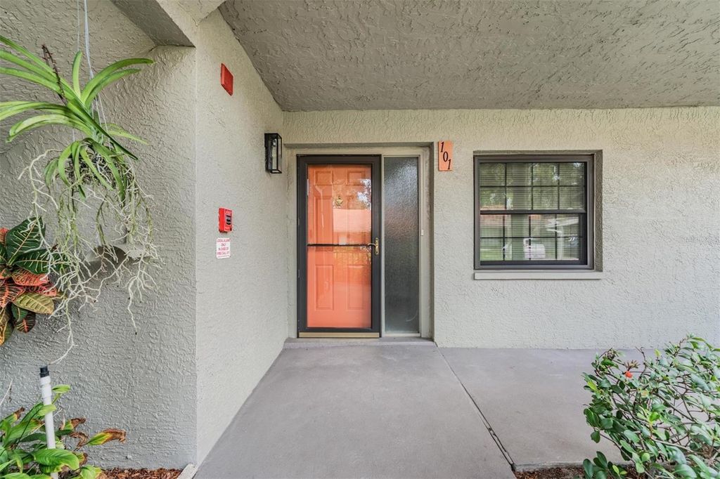 Photo of 2020 Lakeview Drive #101, Clearwater, FL 33763 (MLS # TB8427158)