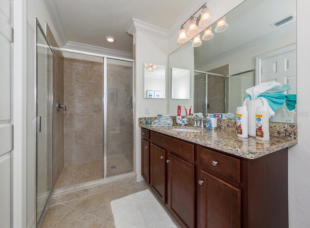 LAKEWOOD NATIONAL - Residential Lease
