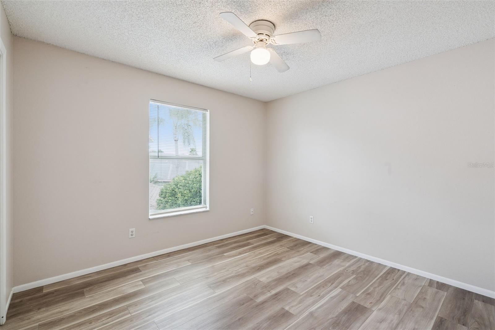 WATERFORD LAKES TR N07 PH 02 - Residential