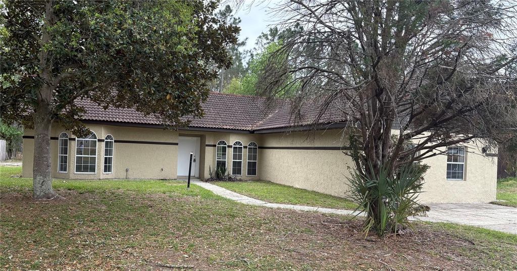 Photo of 28 Oak Run, Ocala, FL 34472 (MLS # OM721631)