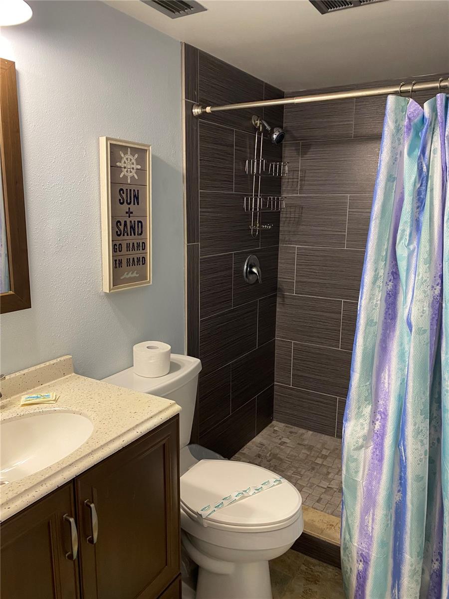 FLAMINGO CAY CONDO APTS AMD - Residential Lease