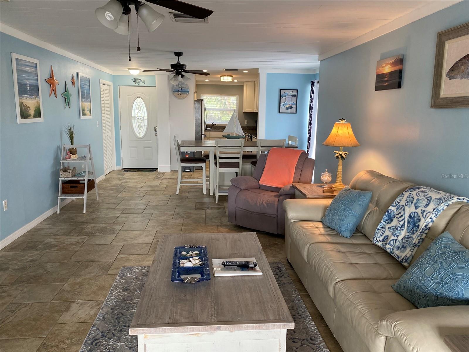 FLAMINGO CAY CONDO APTS AMD - Residential Lease