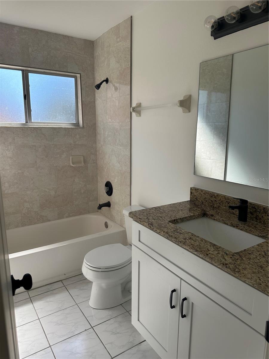 ROYAL WOODS PH 02 - Residential Lease