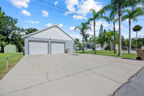 Tiny photo for 55805 Carroll Street, Astor, FL 32102 (MLS # V4944041)