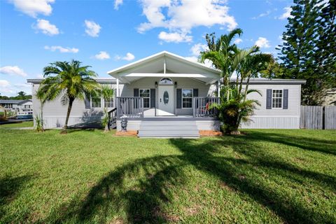 Tiny photo for 55805 Carroll Street, Astor, FL 32102 (MLS # V4944041)