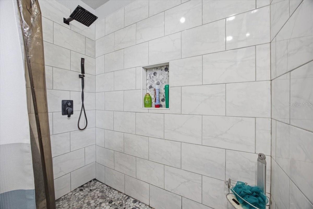 HUNTERS CREEK TR 240 PH 03 - Residential