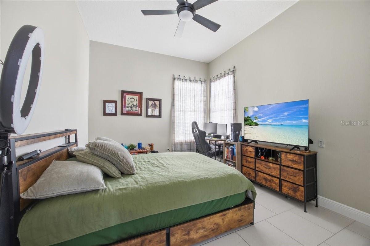 HUNTERS CREEK TR 240 PH 03 - Residential