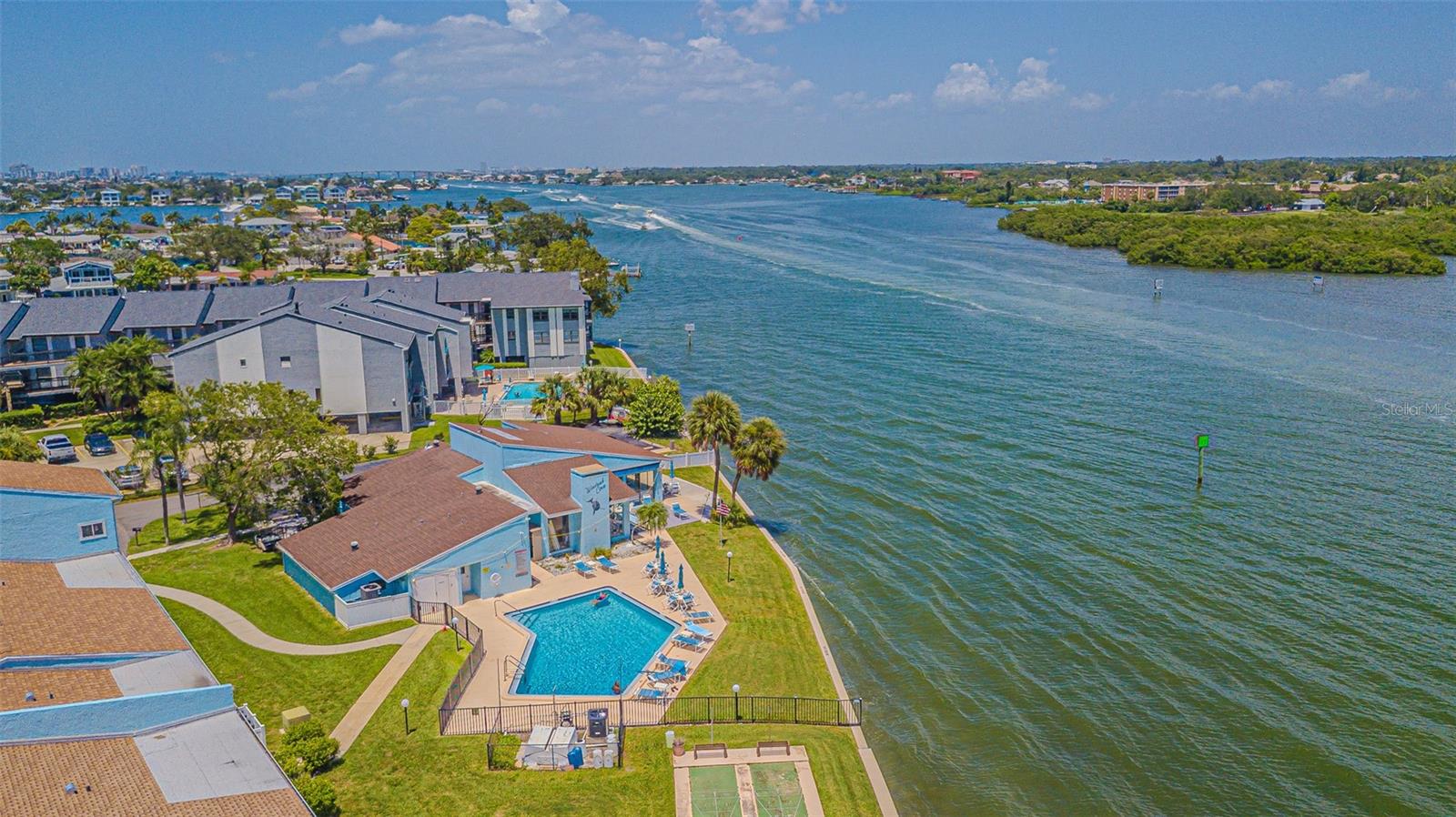 WINDRUSH COVE - Residential