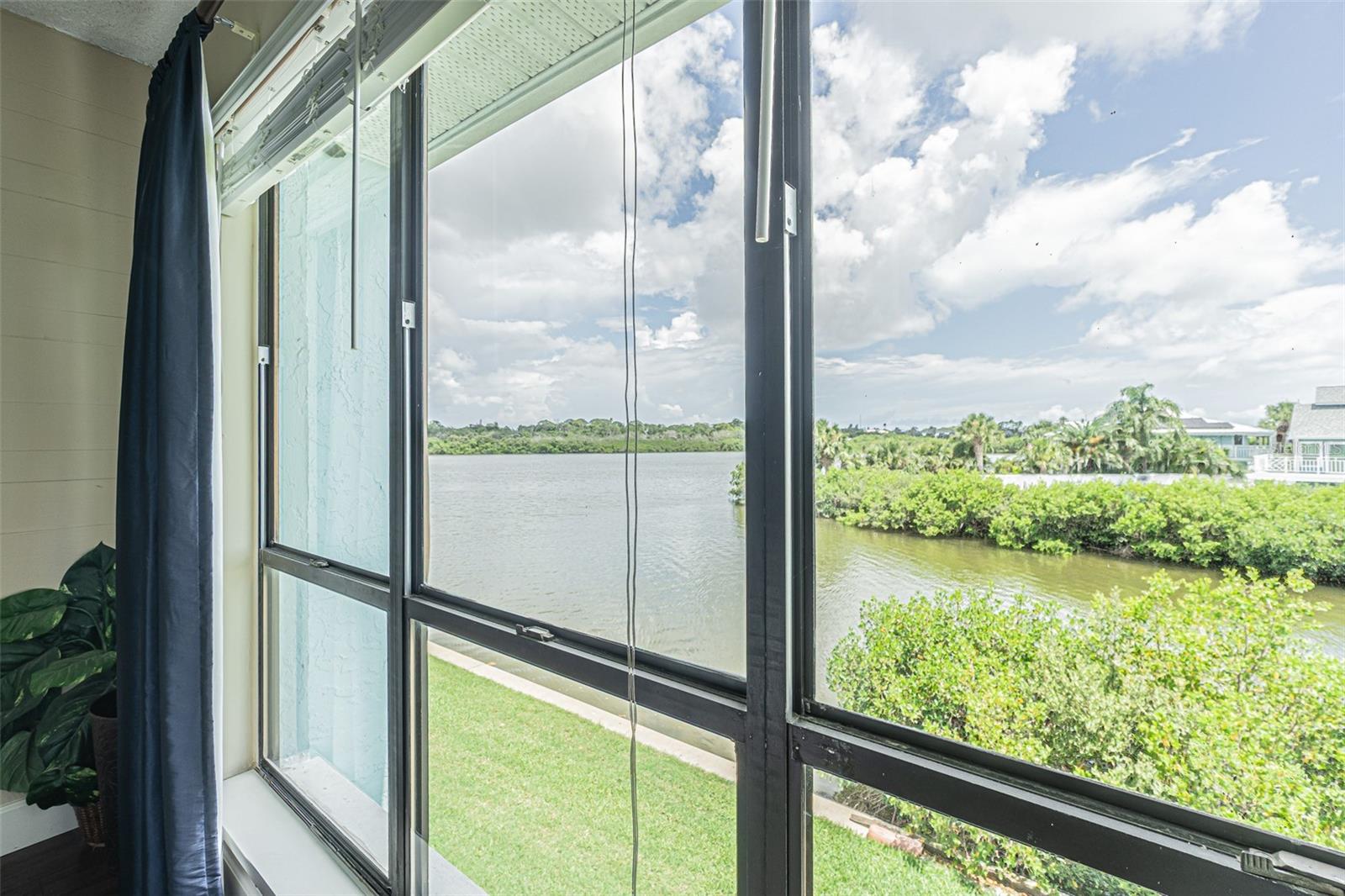 WINDRUSH COVE - Residential