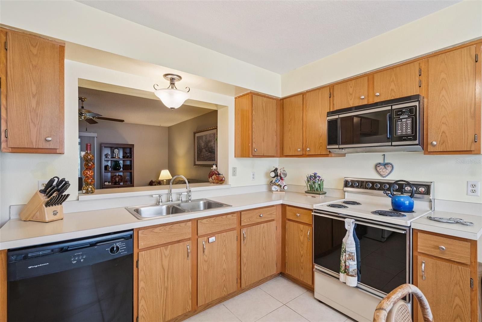 MOUNT GREENWOOD UNIT 2 OF - Residential