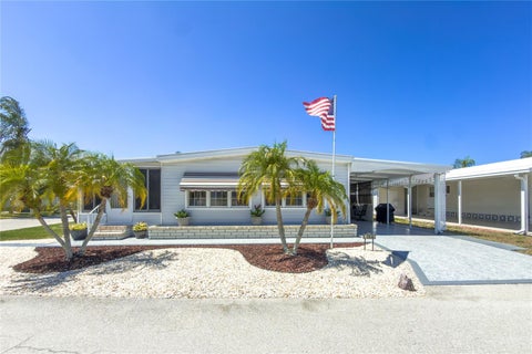 Photo of 808 53rd Avenue E #55, Bradenton, FL 34203 (MLS # A4698244)