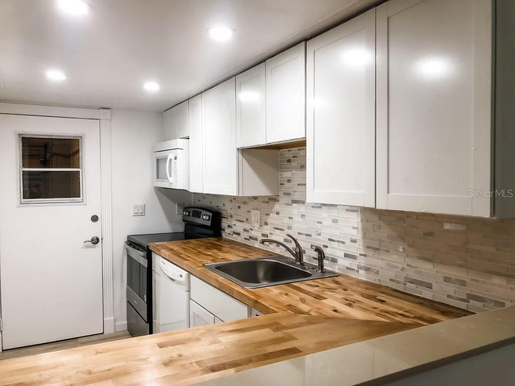 EASTWOOD SHORES 3 - Residential