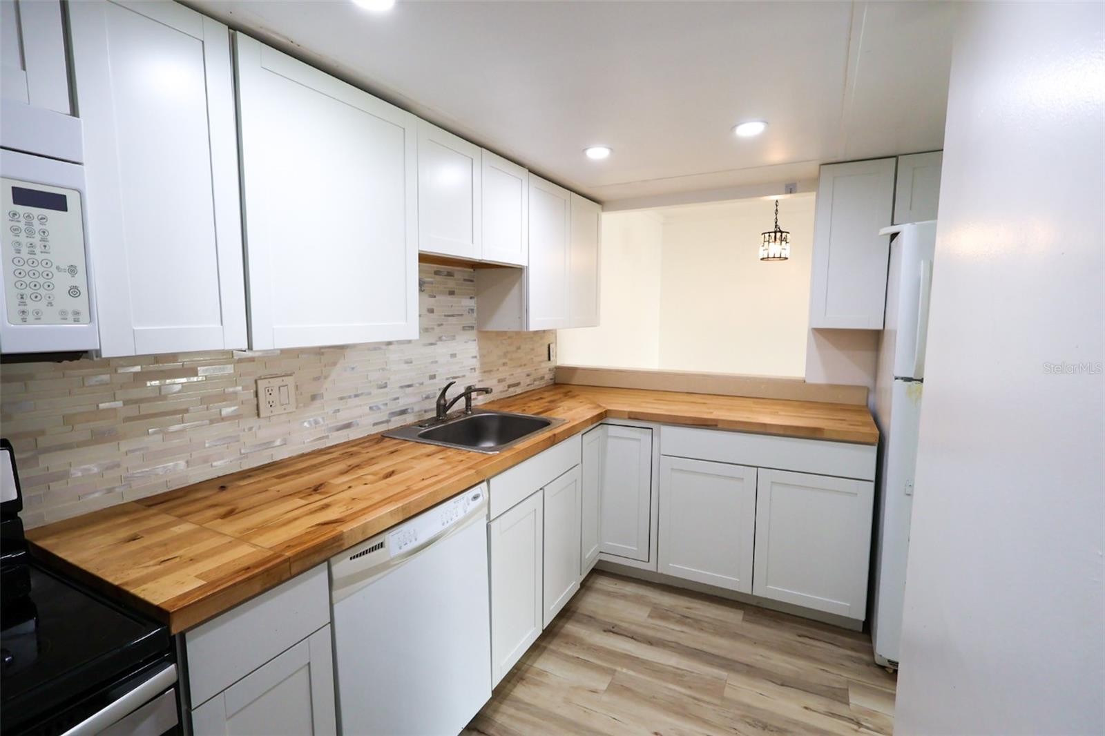 EASTWOOD SHORES 3 - Residential