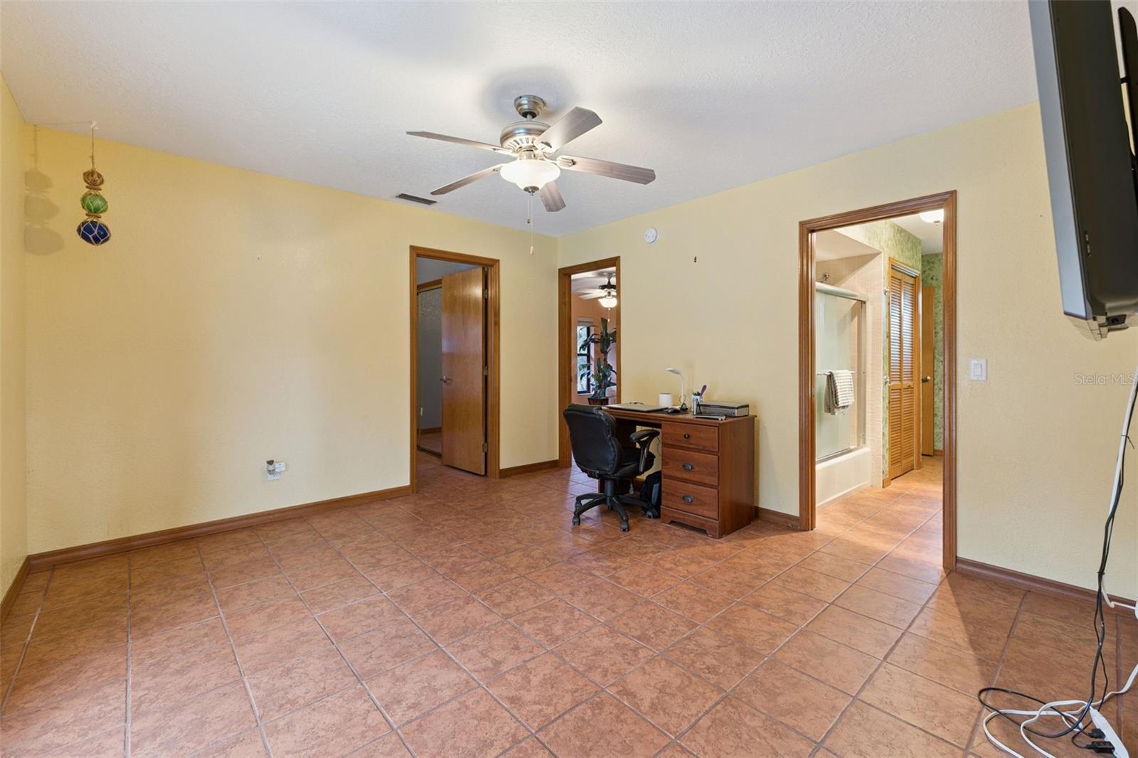 COUNTRY OAKS ESTATES - Residential