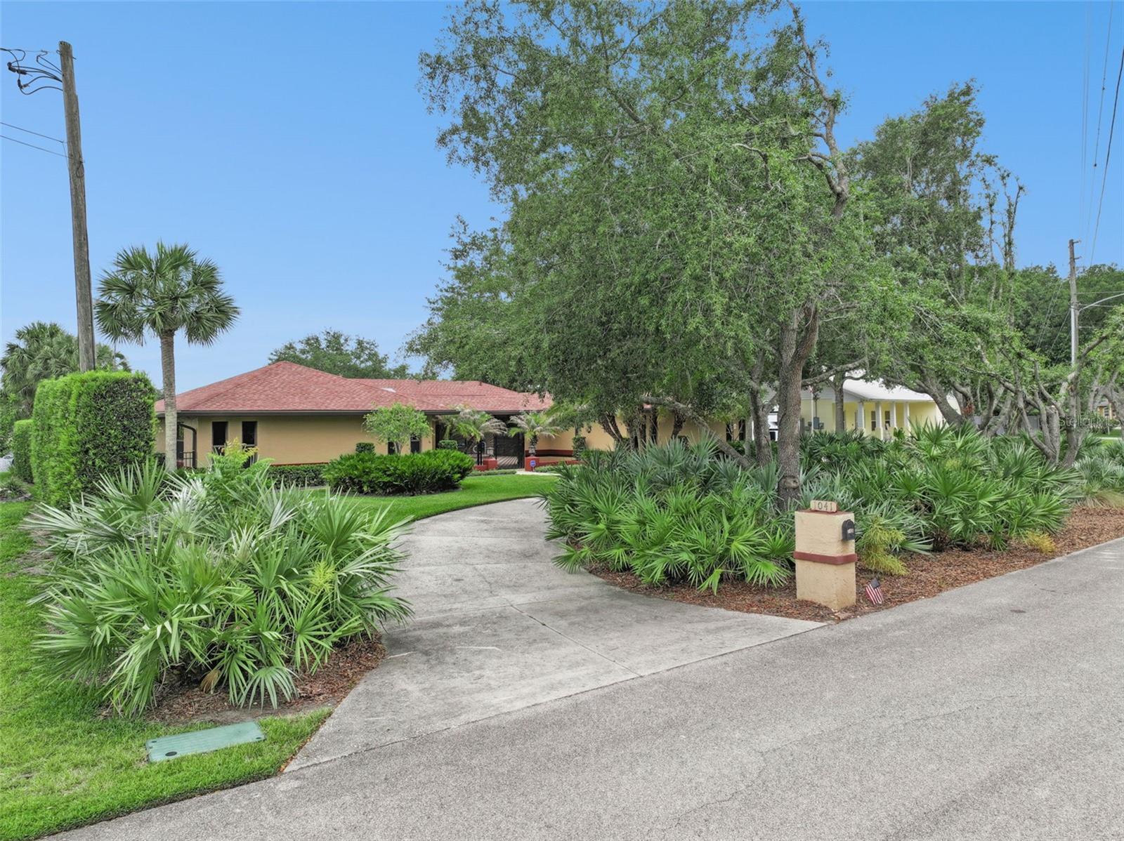 COUNTRY OAKS ESTATES - Residential