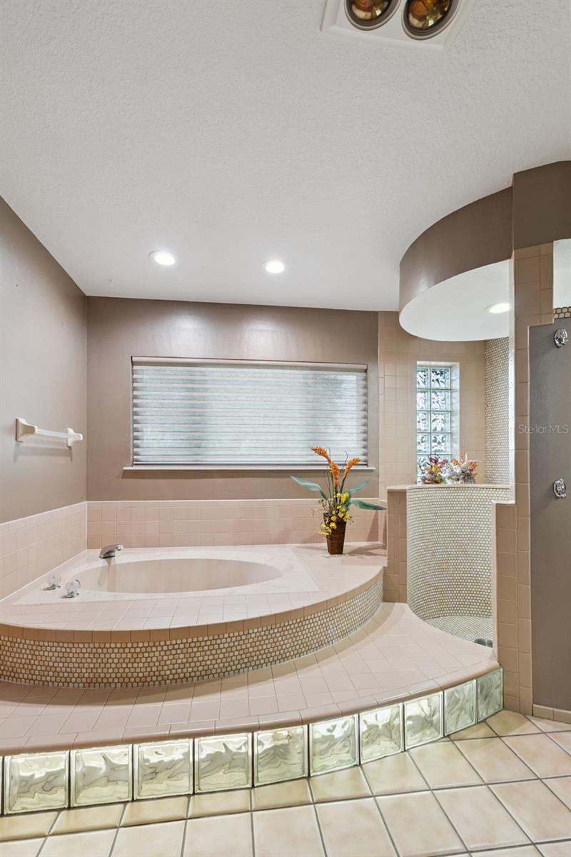COUNTRY OAKS ESTATES - Residential