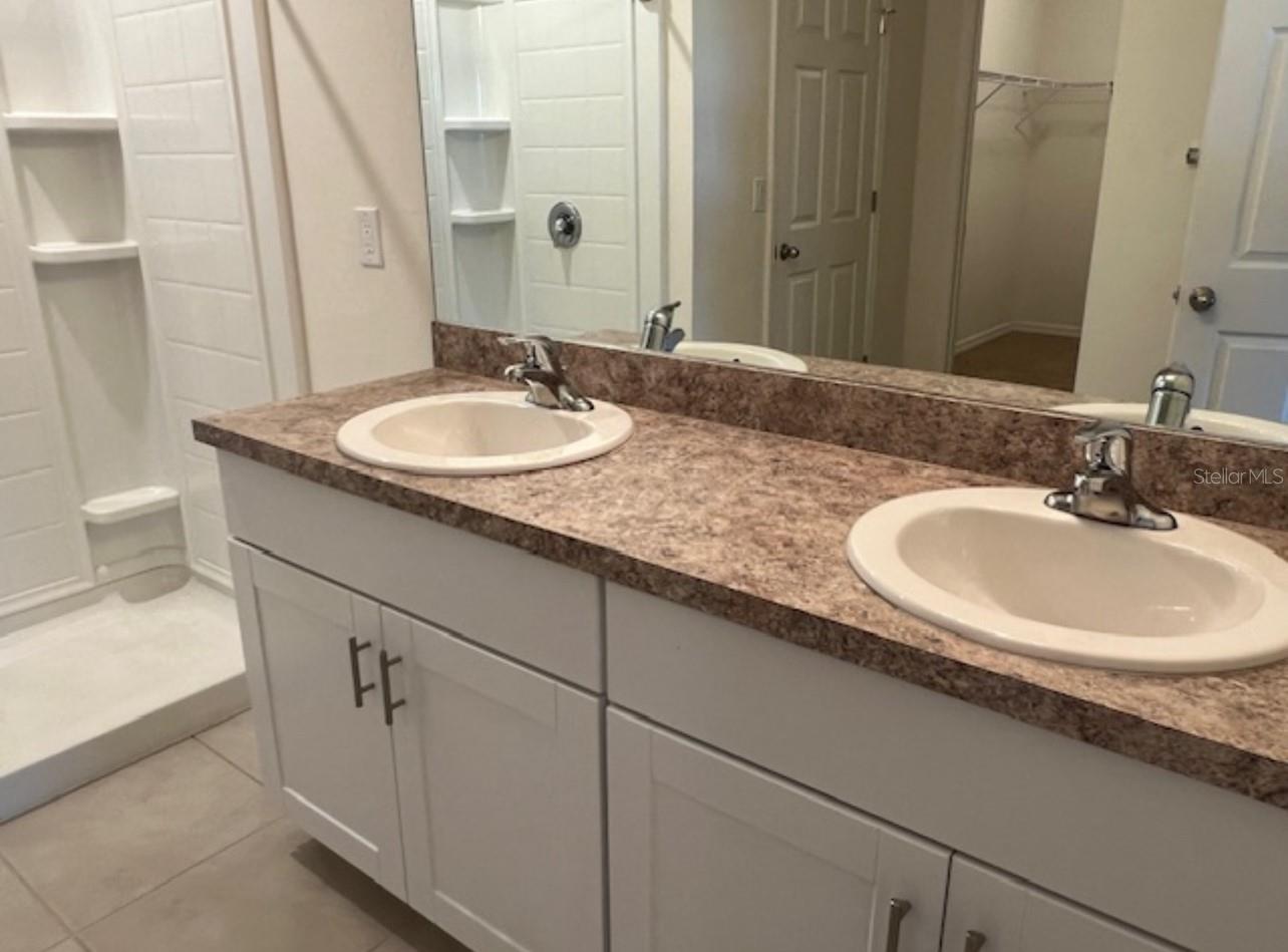 DEEP CREEK - Residential Lease