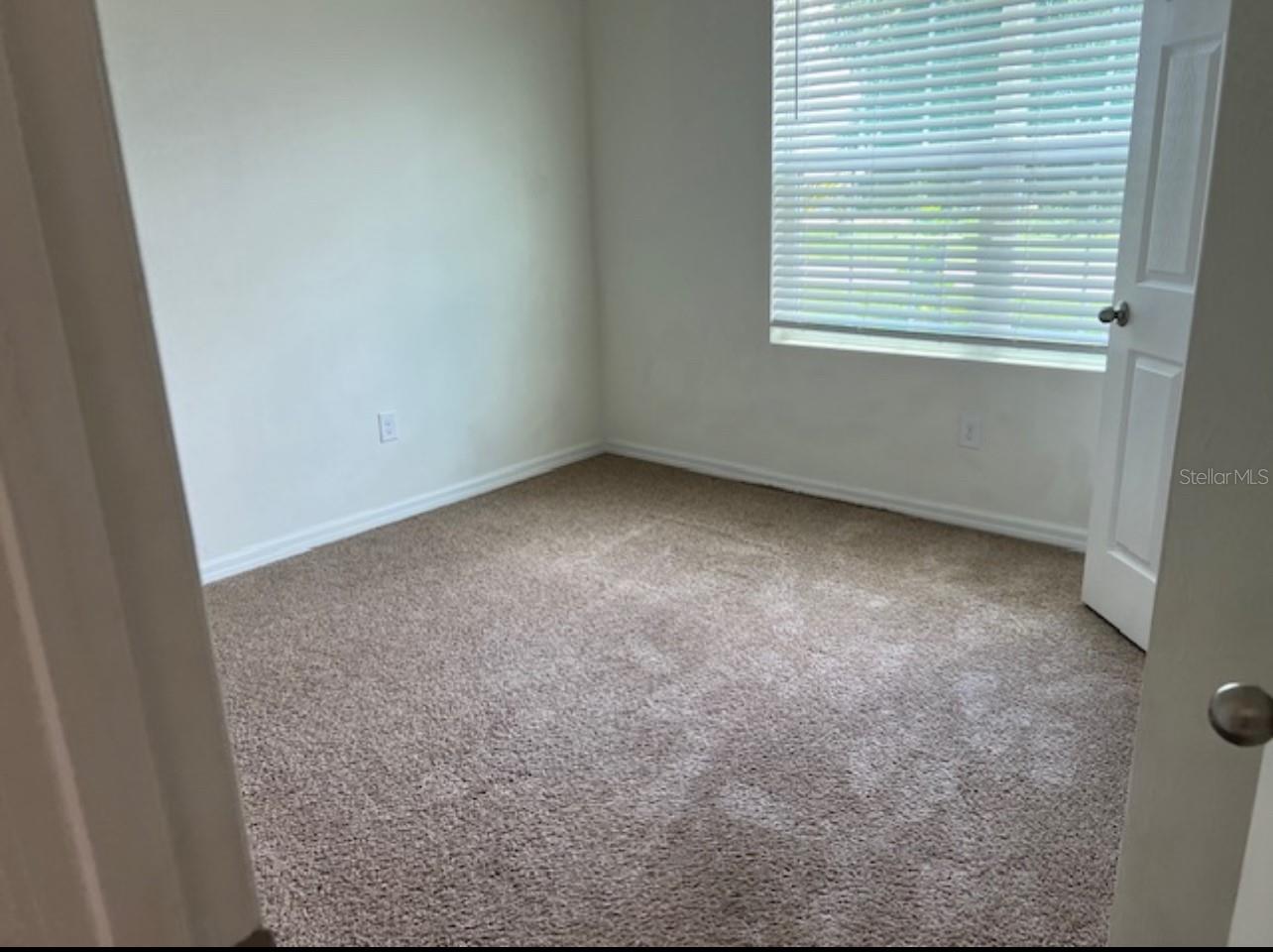 DEEP CREEK - Residential Lease