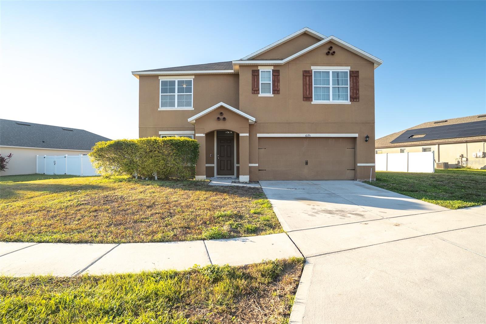 LAKESIDE LANDINGS PH 01 - Residential