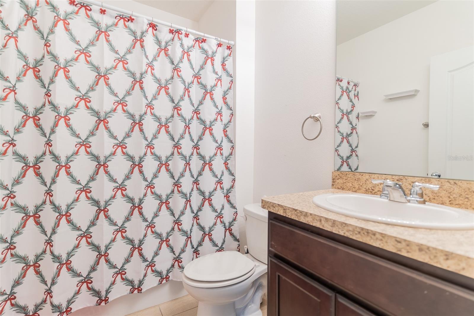 LAKESIDE LANDINGS PH 01 - Residential