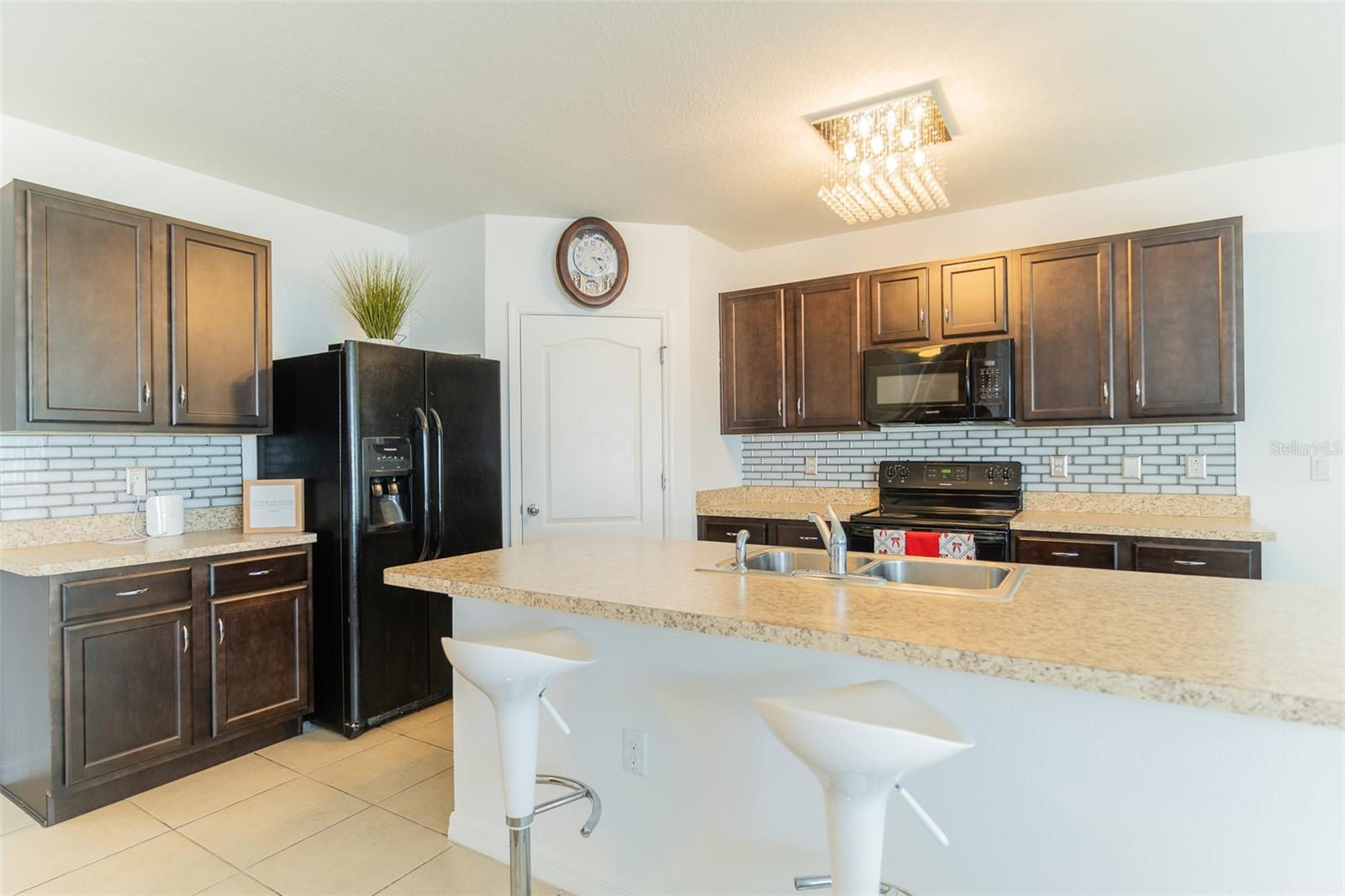 LAKESIDE LANDINGS PH 01 - Residential