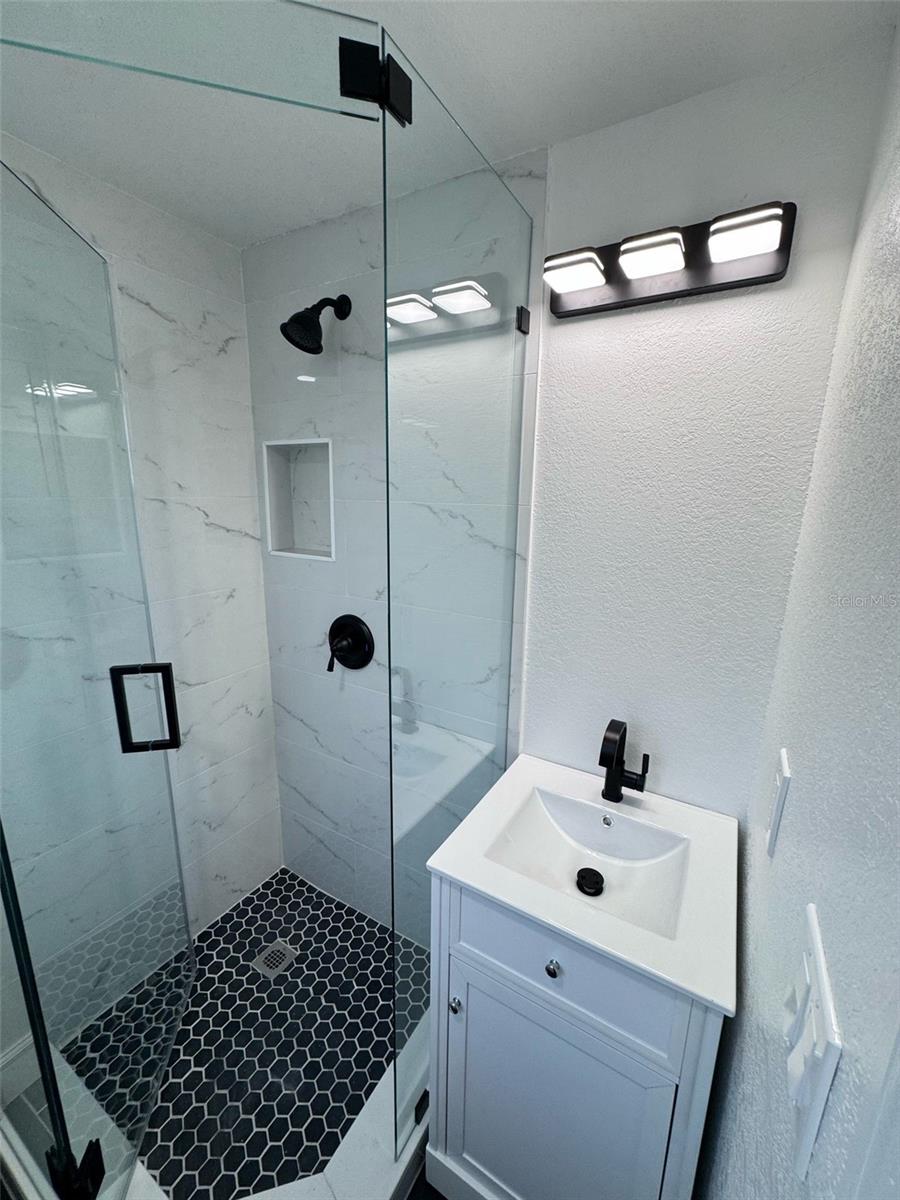 OLDSMAR COUNTRY CLUB ESTATES SEC 3 - Residential