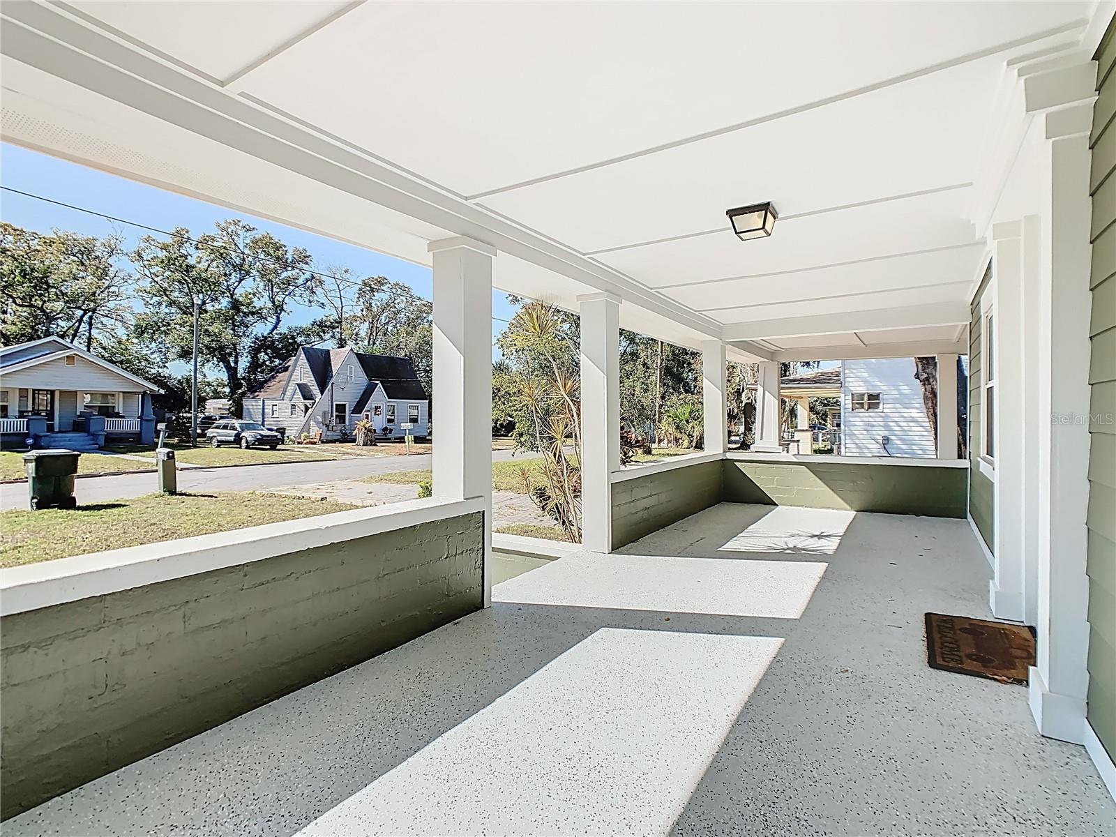 1223 SYCAMORE STREET