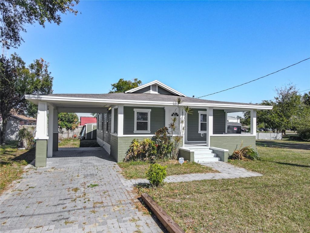 Photo of 1223 Sycamore Street, Lakeland, FL 33815 (MLS # L4958967)