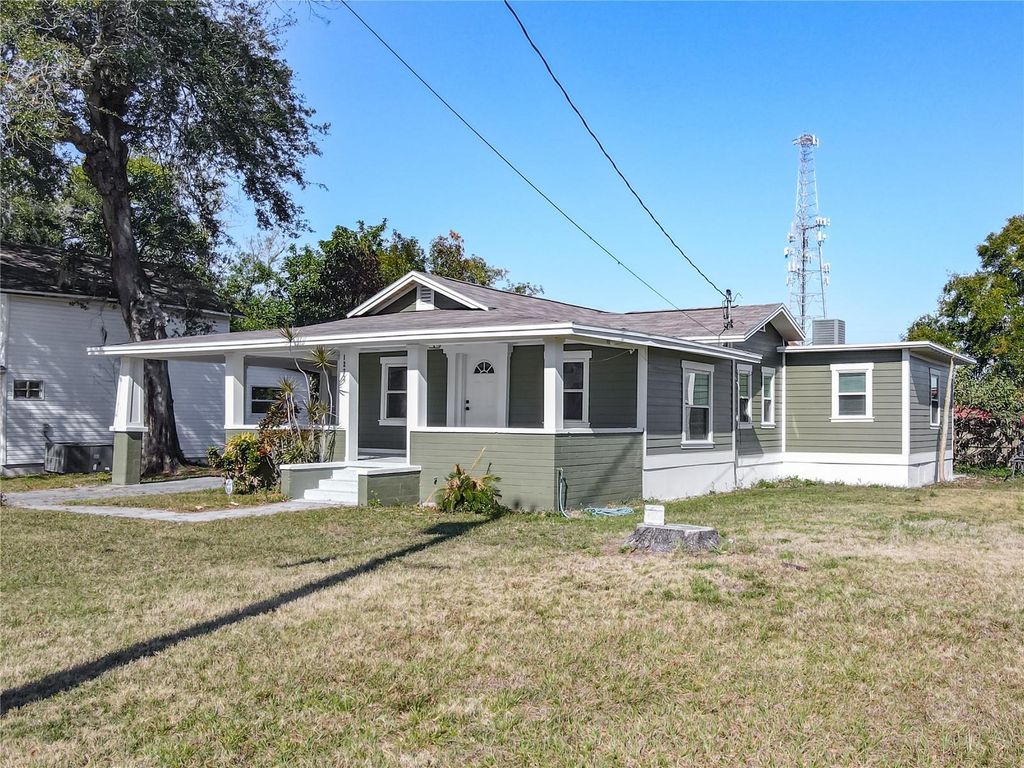 Photo of 1223 Sycamore Street, Lakeland, FL 33815 (MLS # L4958967)