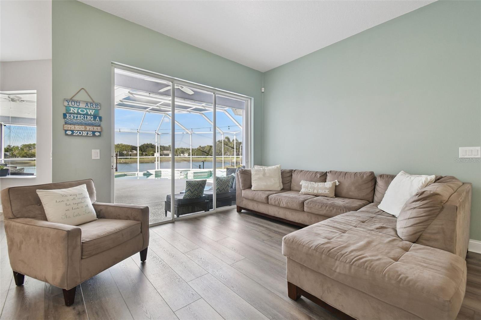 PARKER POINTE PH 01 - Residential