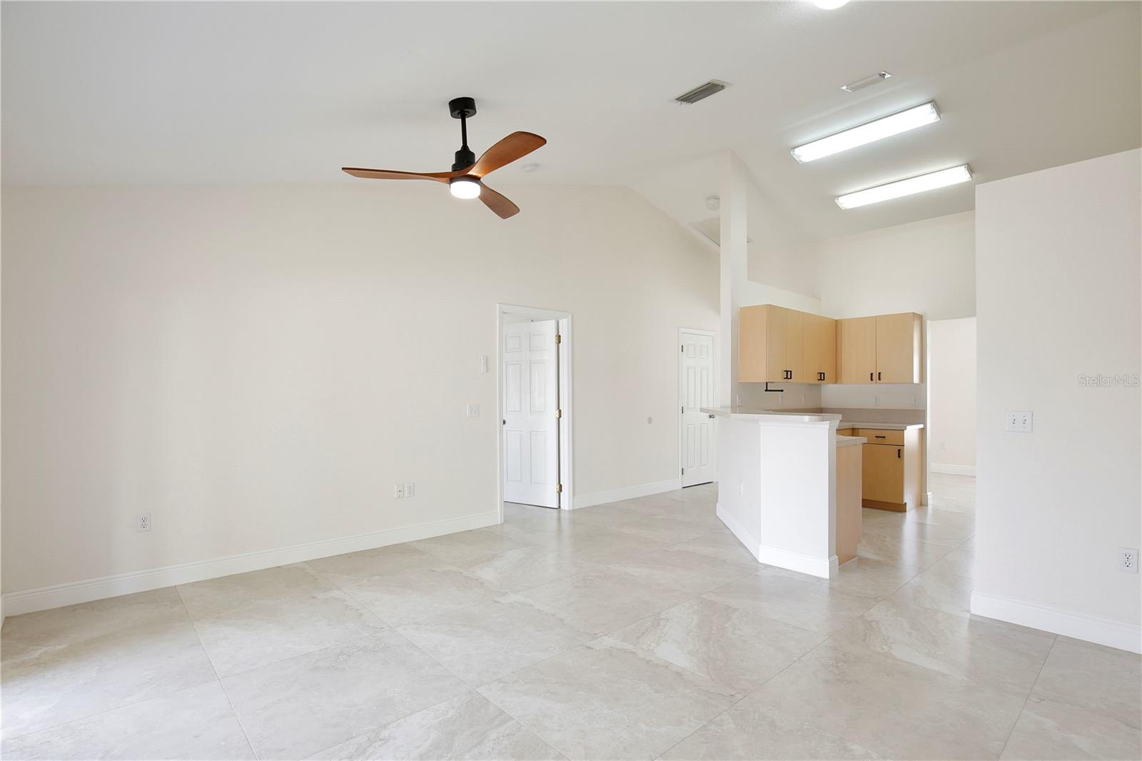 VILLA HOMES VILLAGE - Residential Lease