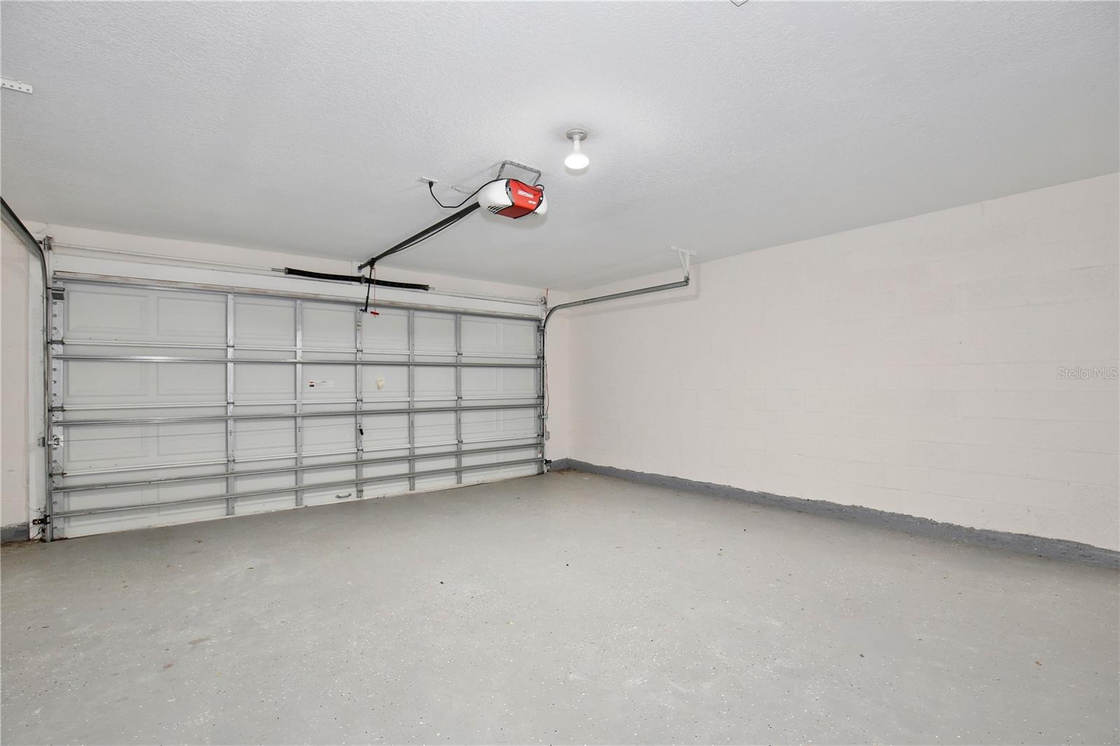 VILLA HOMES VILLAGE - Residential Lease