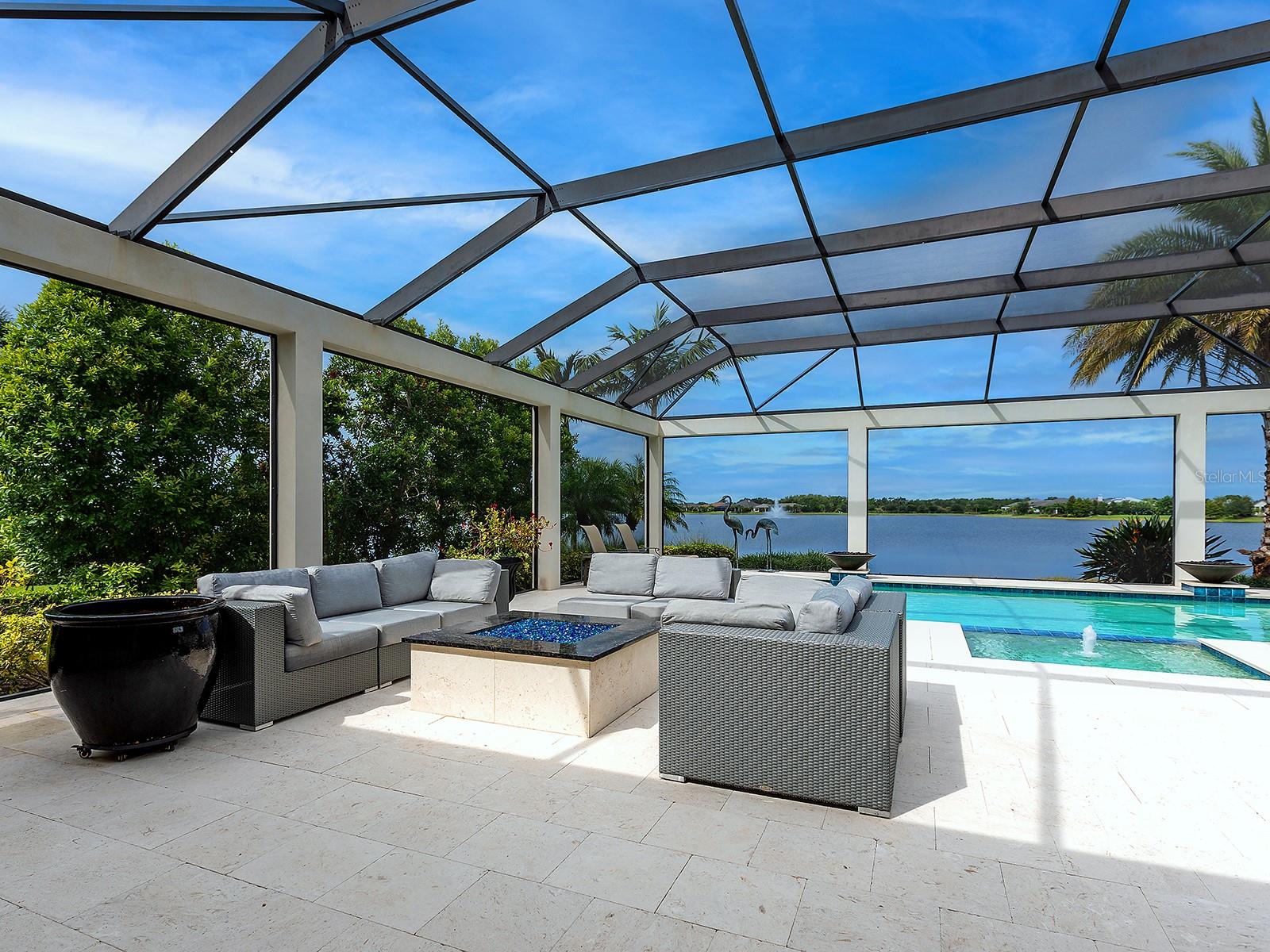 LAKE CLUB - Residential