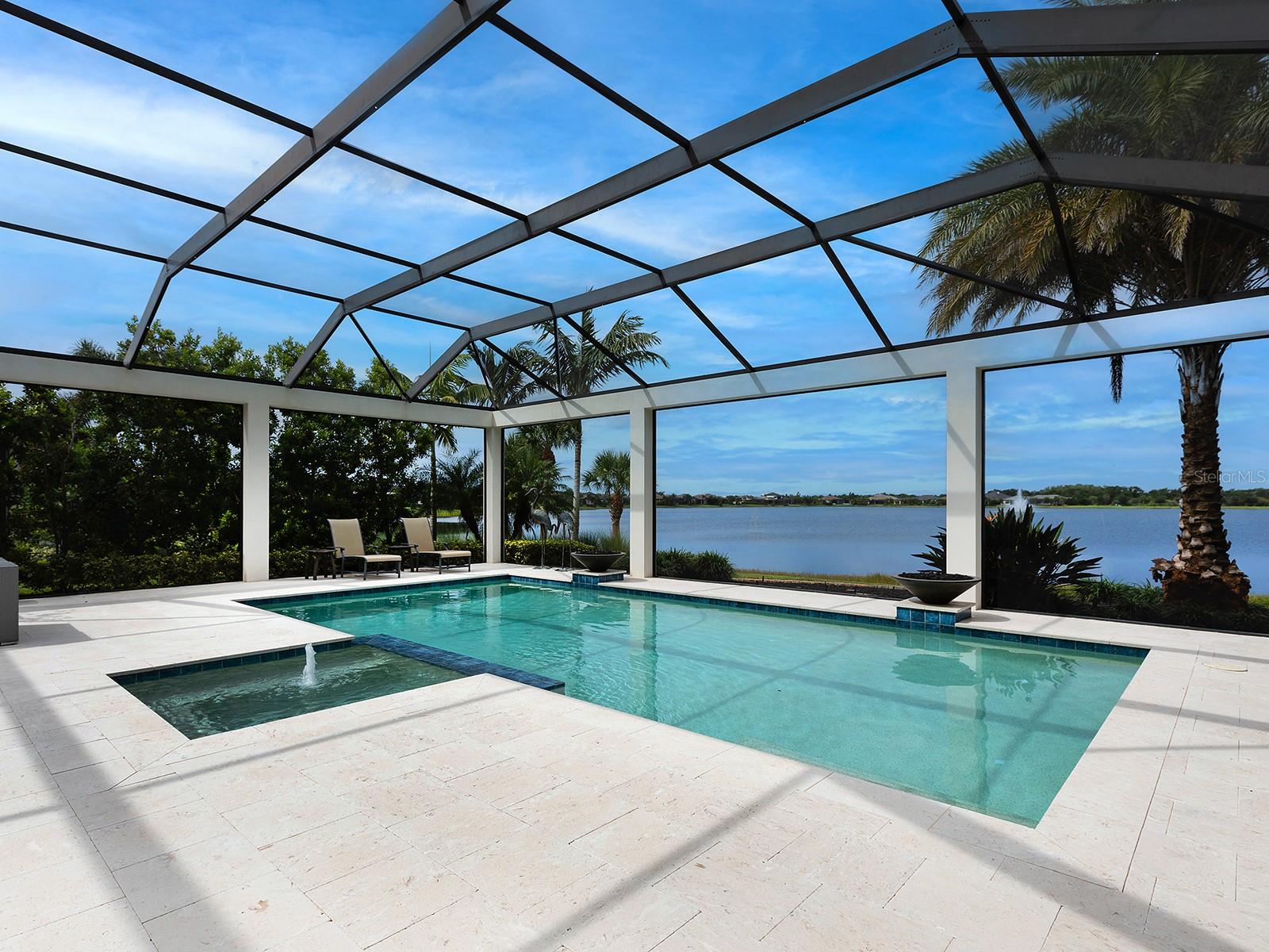 LAKE CLUB - Residential