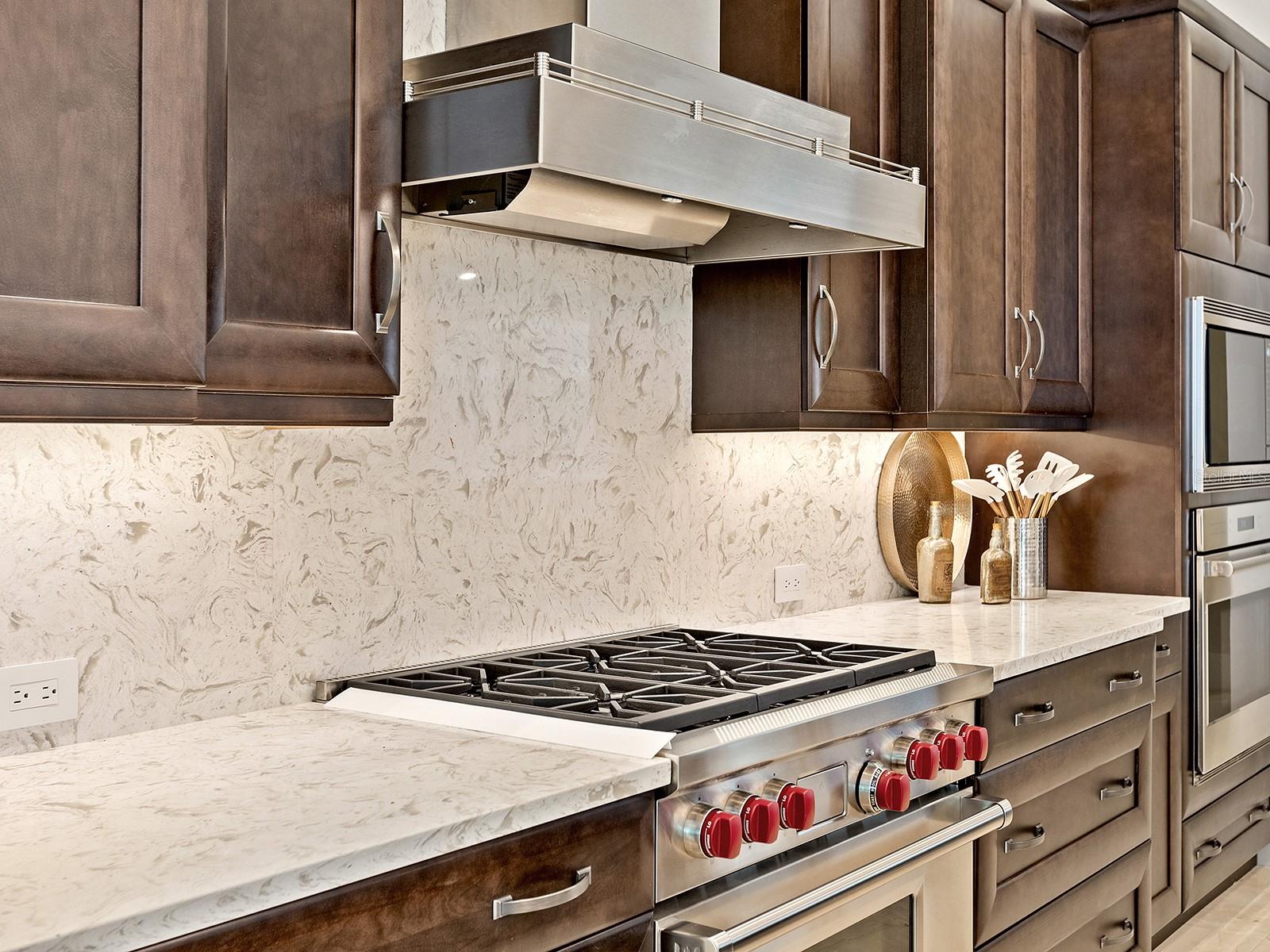 LAKE CLUB - Residential