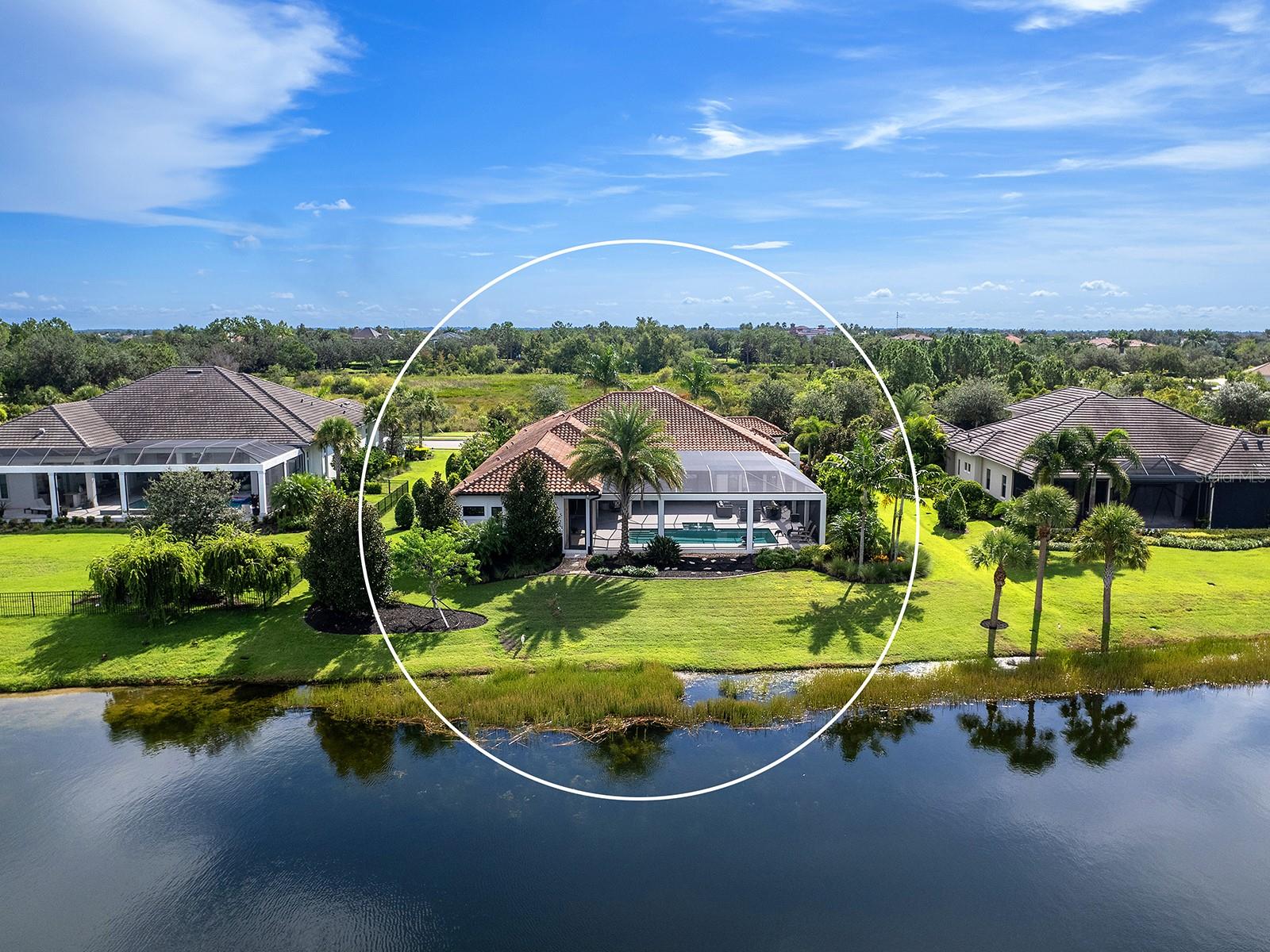 LAKE CLUB - Residential