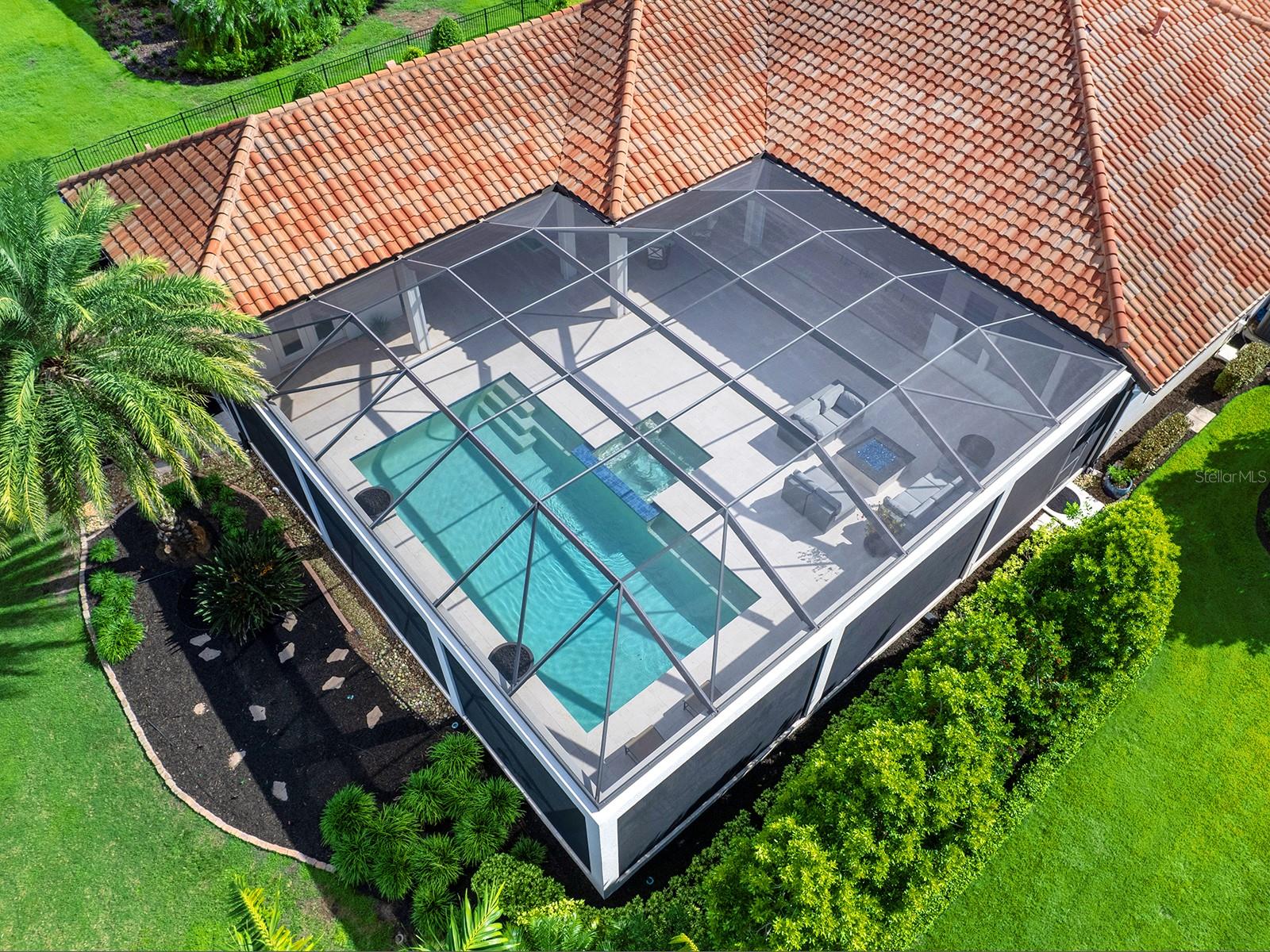 LAKE CLUB - Residential