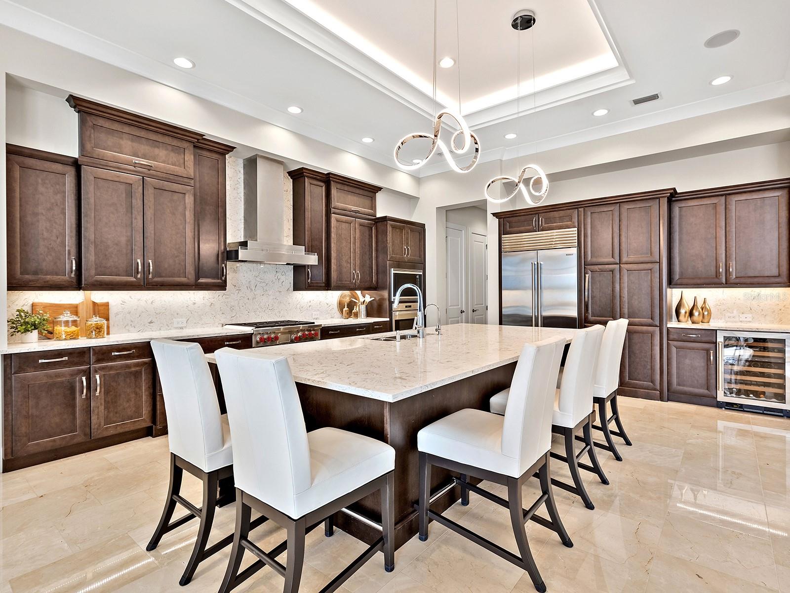 LAKE CLUB - Residential