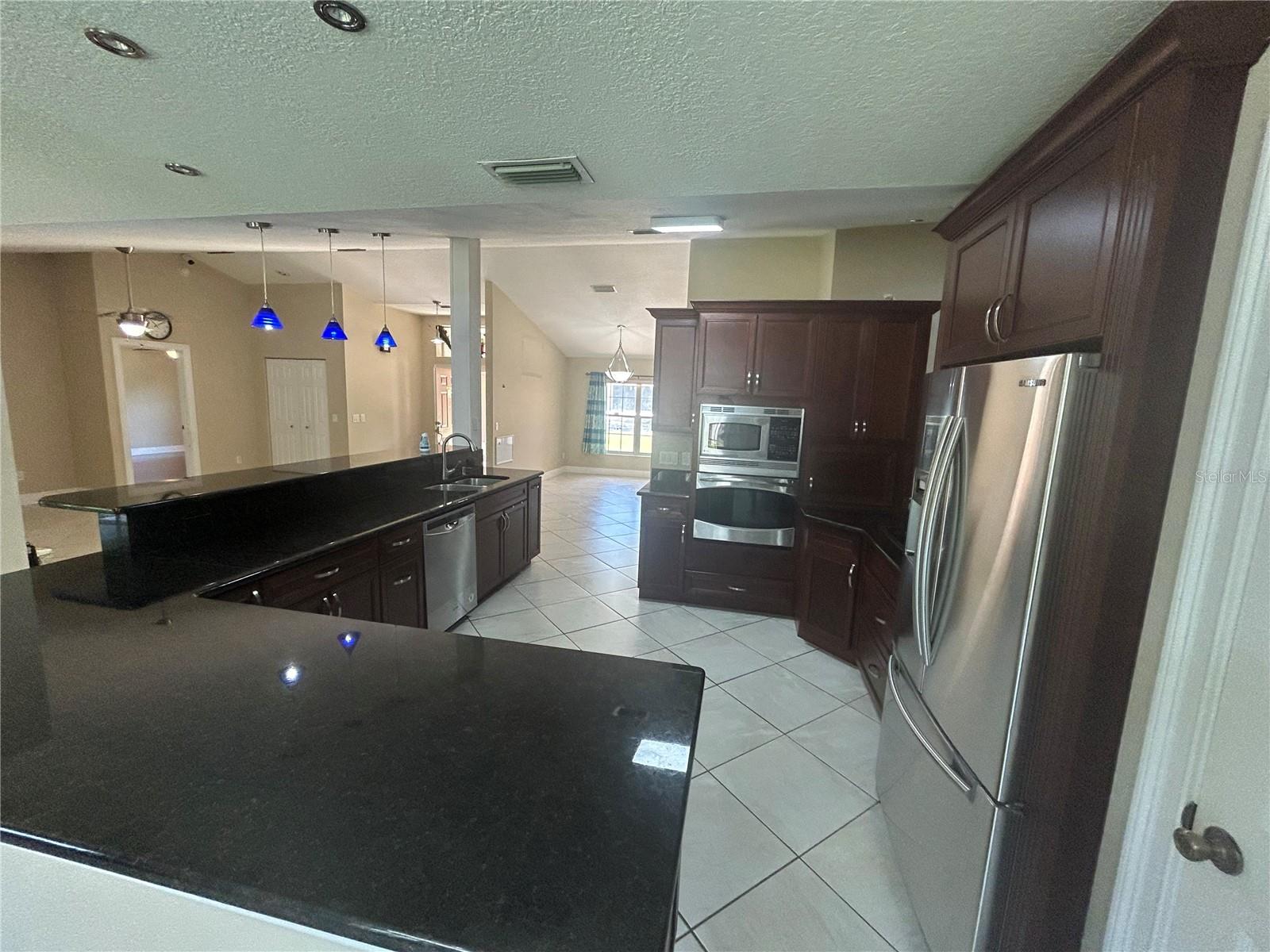 AVONDALE - Residential