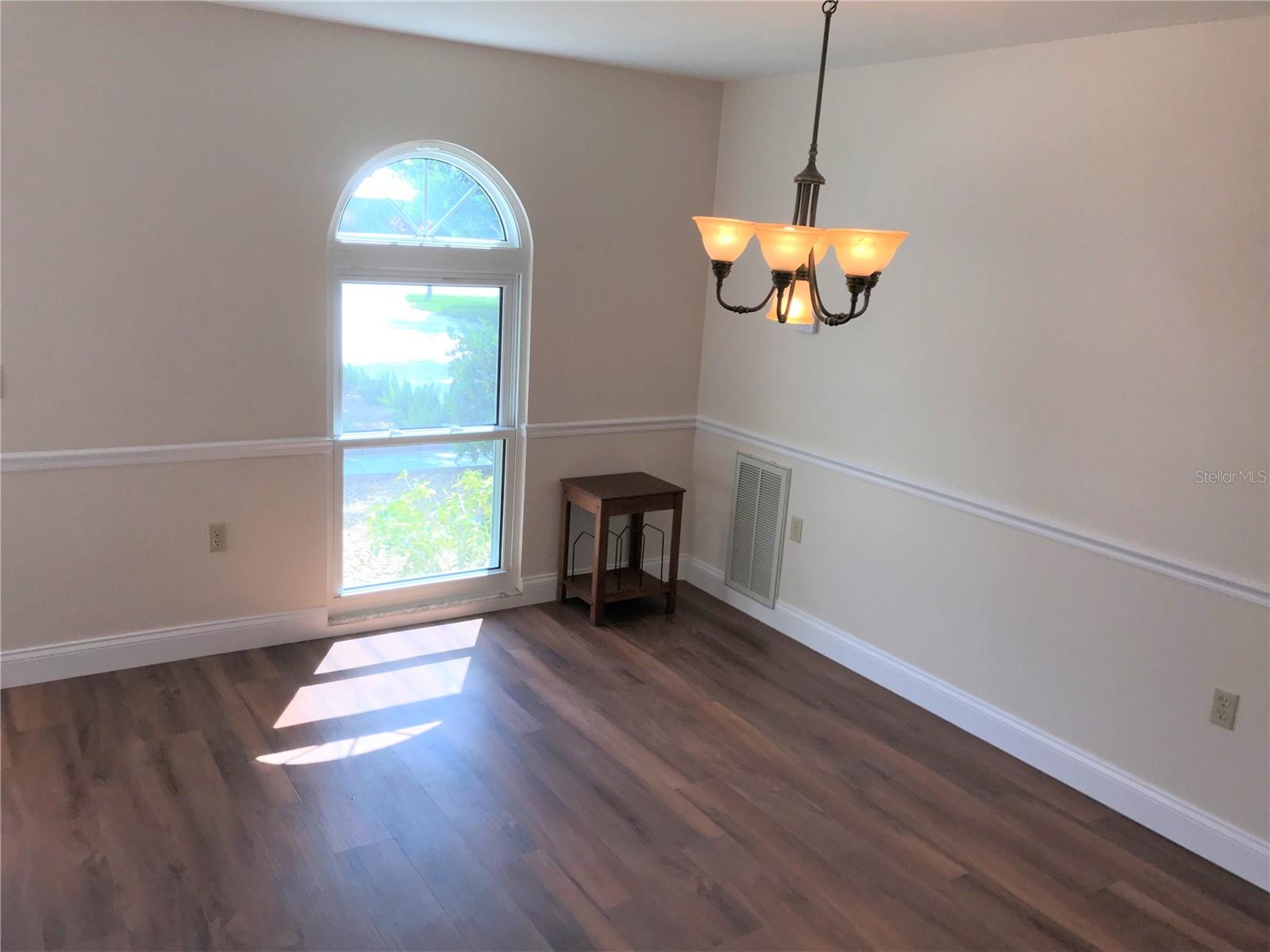 PINE MEADOW SUB - Residential Lease