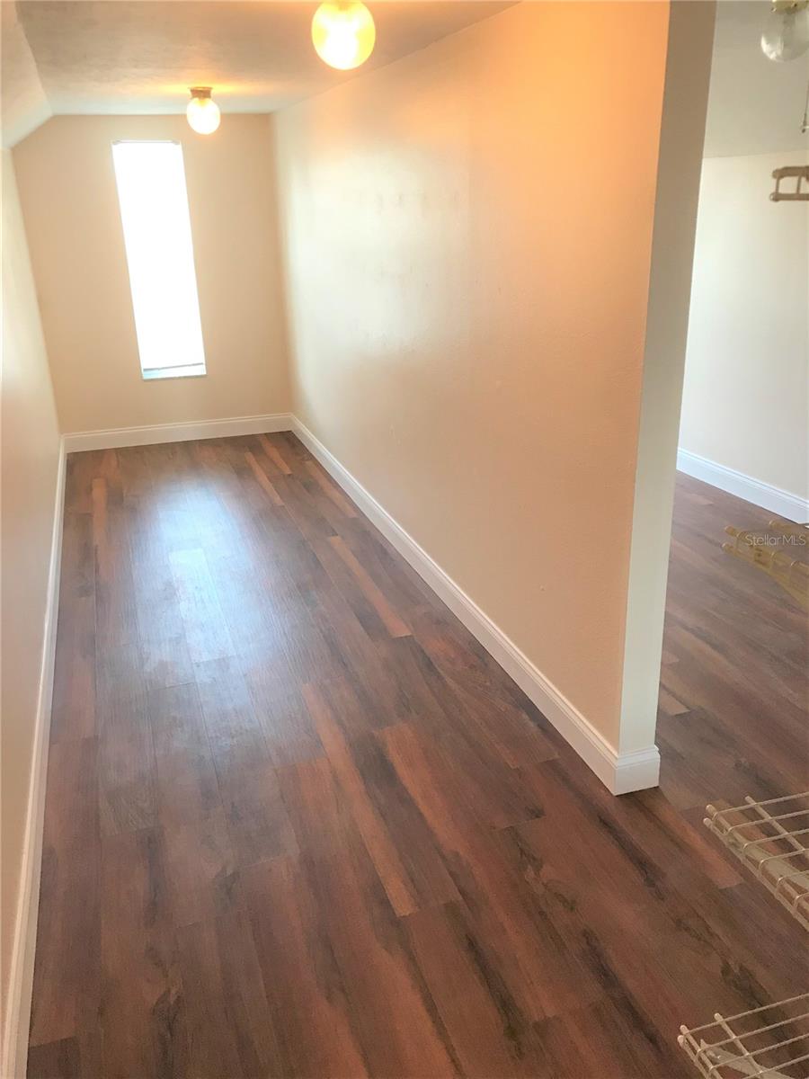 PINE MEADOW SUB - Residential Lease