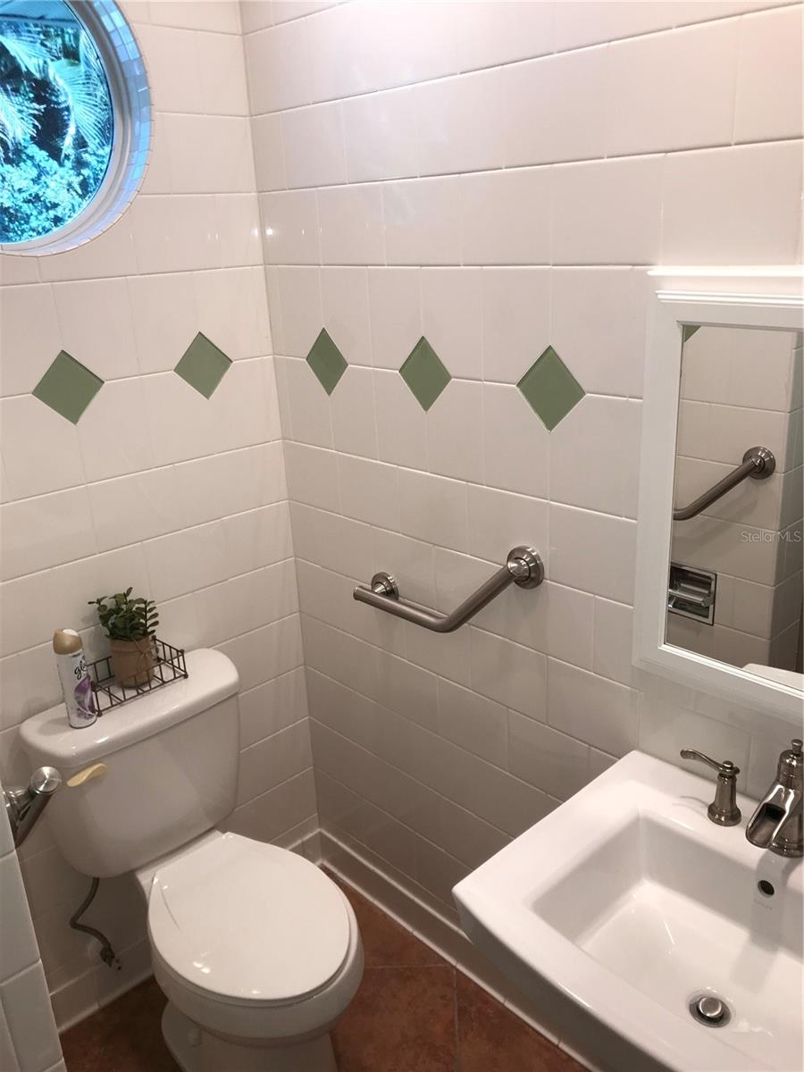 PINE MEADOW SUB - Residential Lease