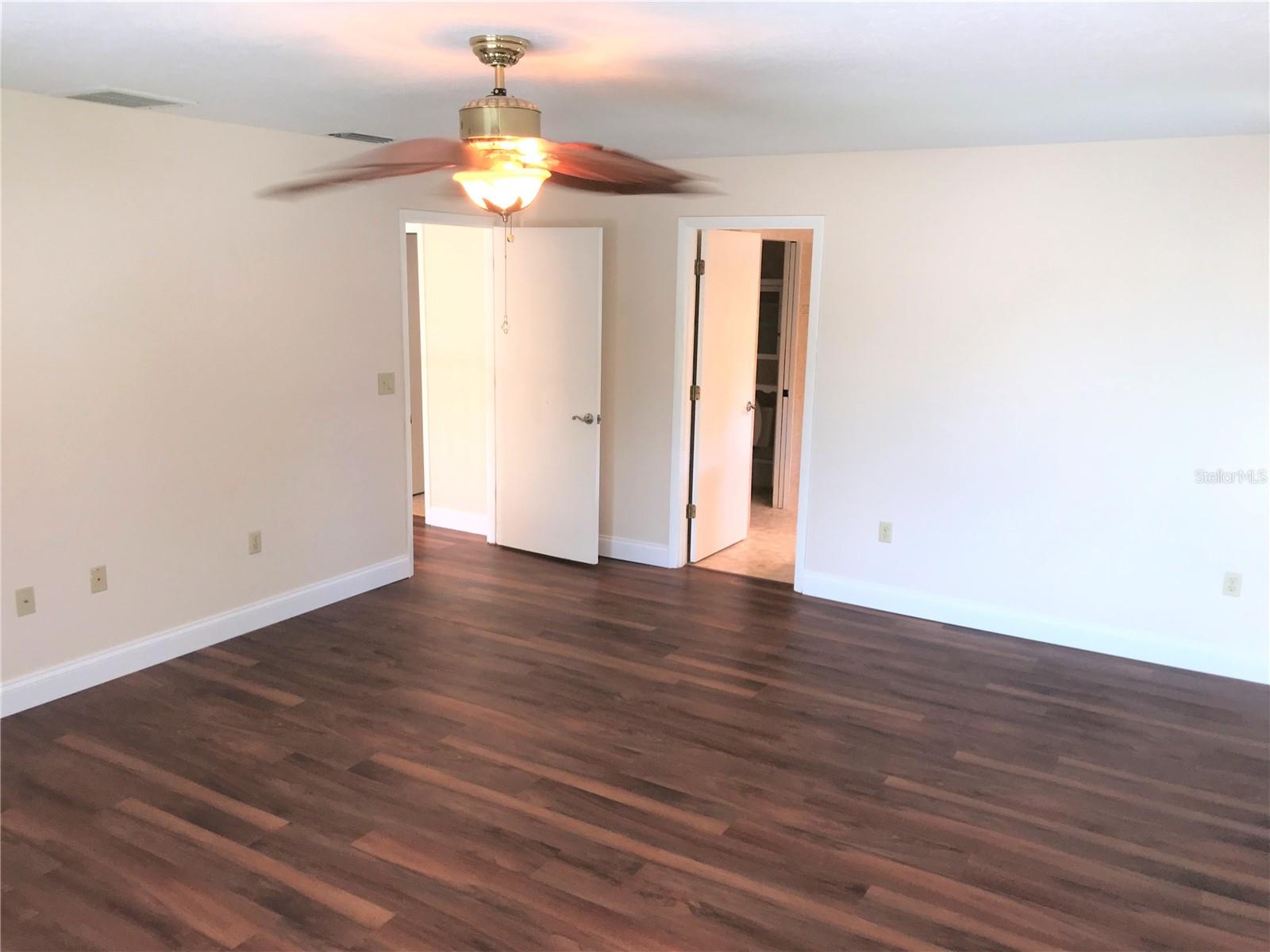 PINE MEADOW SUB - Residential Lease