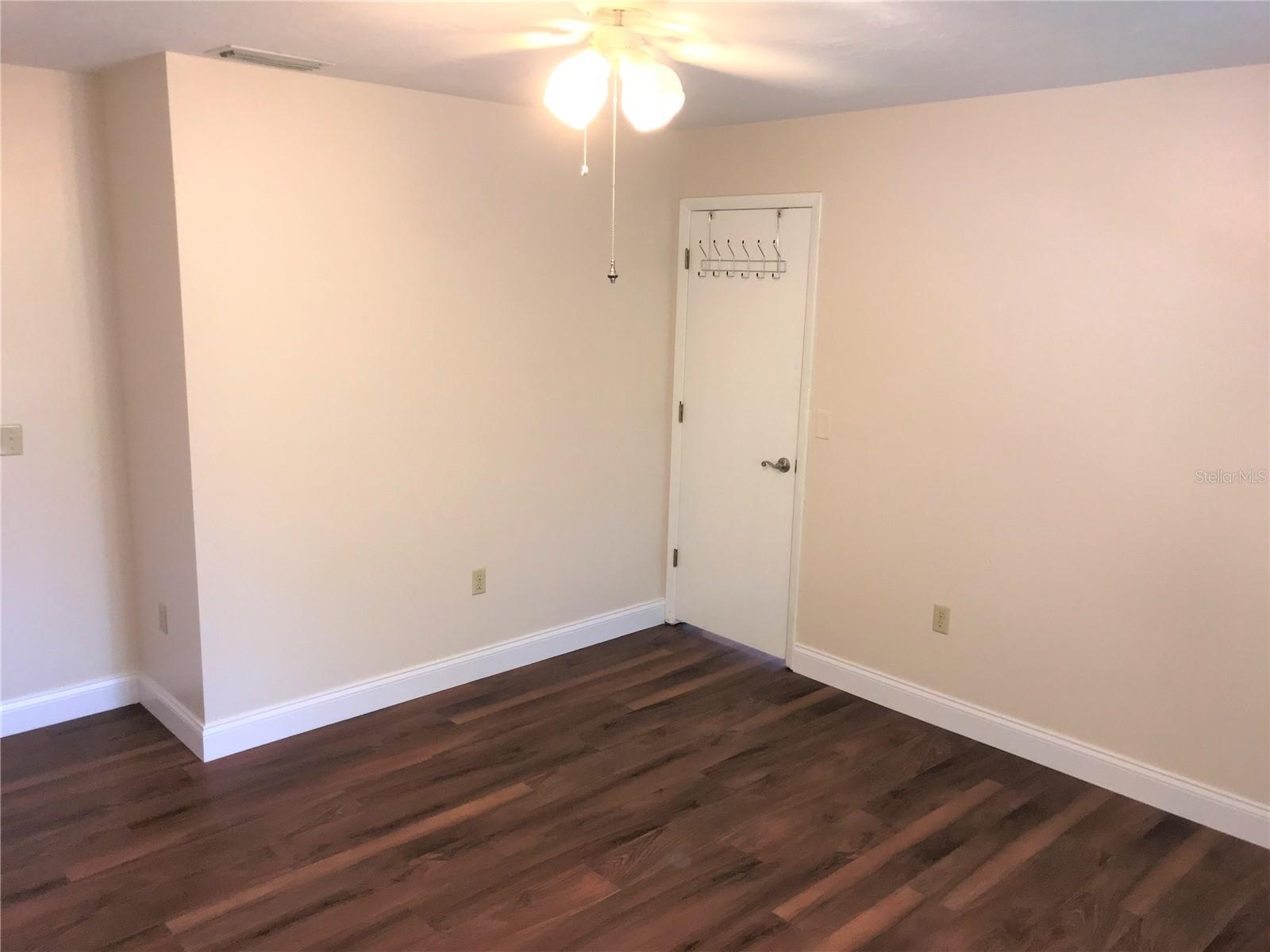 PINE MEADOW SUB - Residential Lease