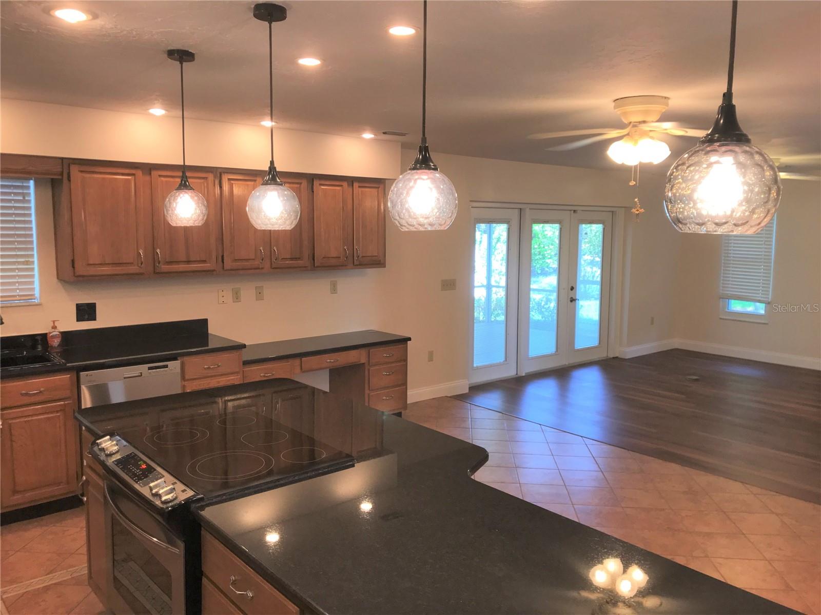 PINE MEADOW SUB - Residential Lease