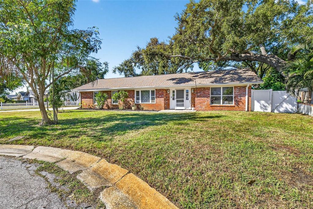 Photo of 13589 101st Terrace, Seminole, FL 33776 (MLS # TB8443565)