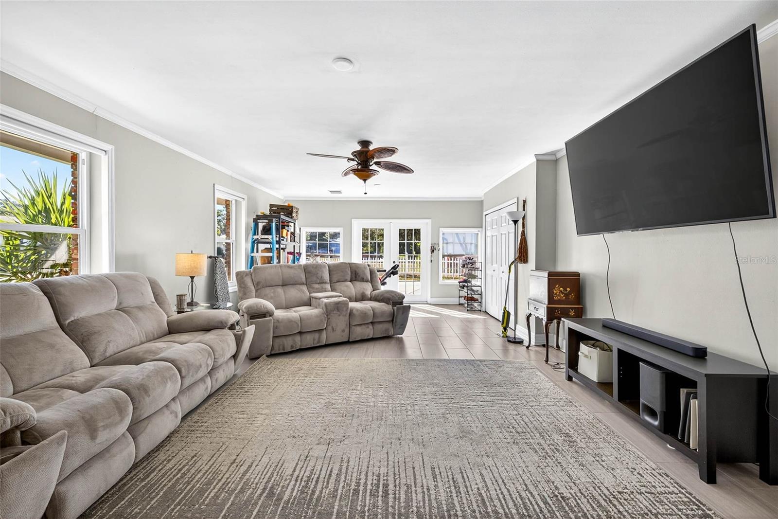 URBAN FARMS - Residential