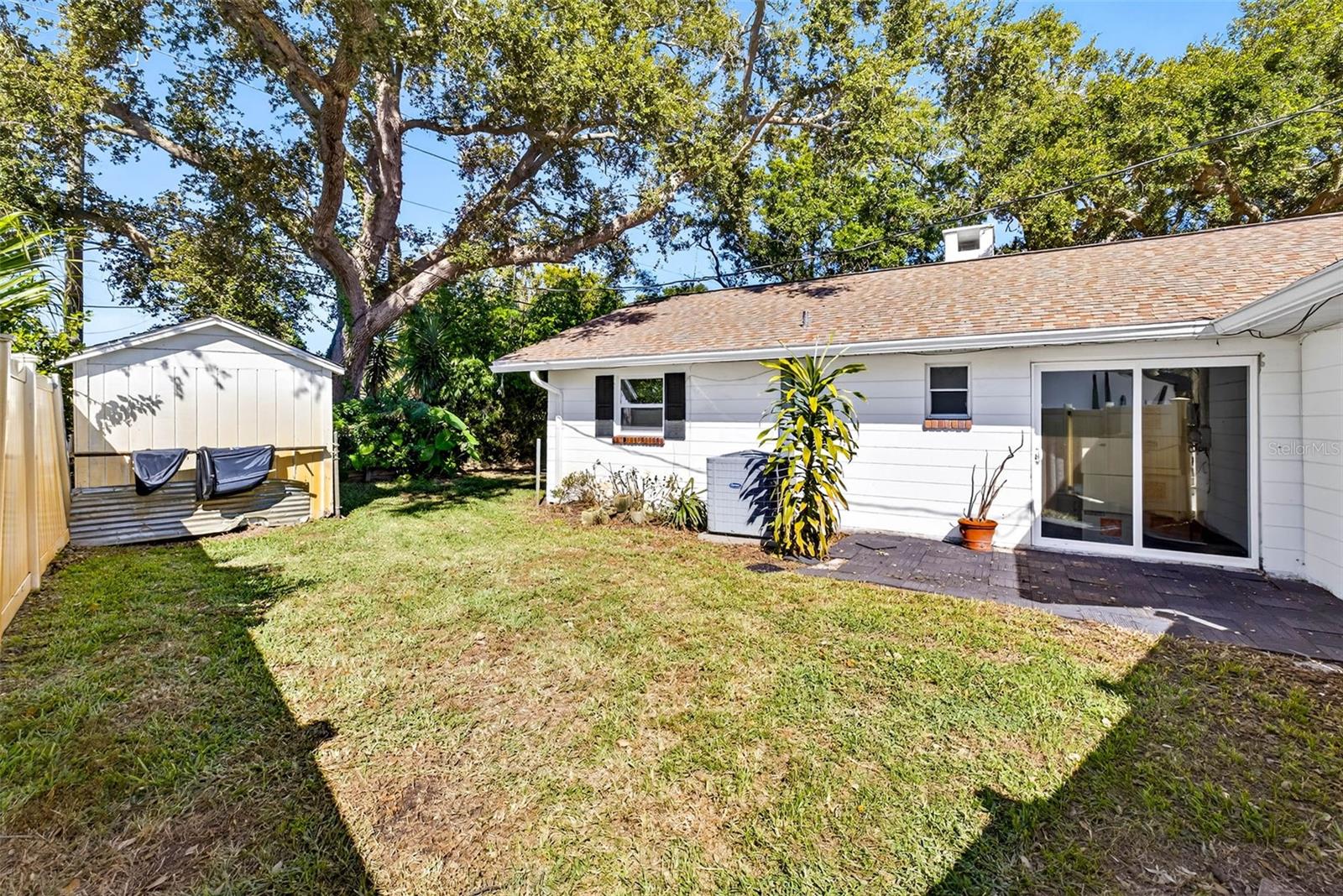 URBAN FARMS - Residential