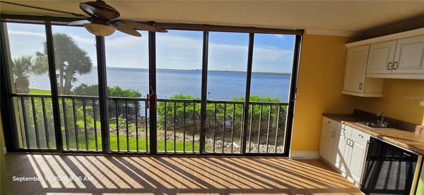 14459 RIVER BEACH DR # 126, PORT CHARLOTTE, FL 33953 - Image 701979cb6cff6ec9cdb2adf345e5db77/577865903
