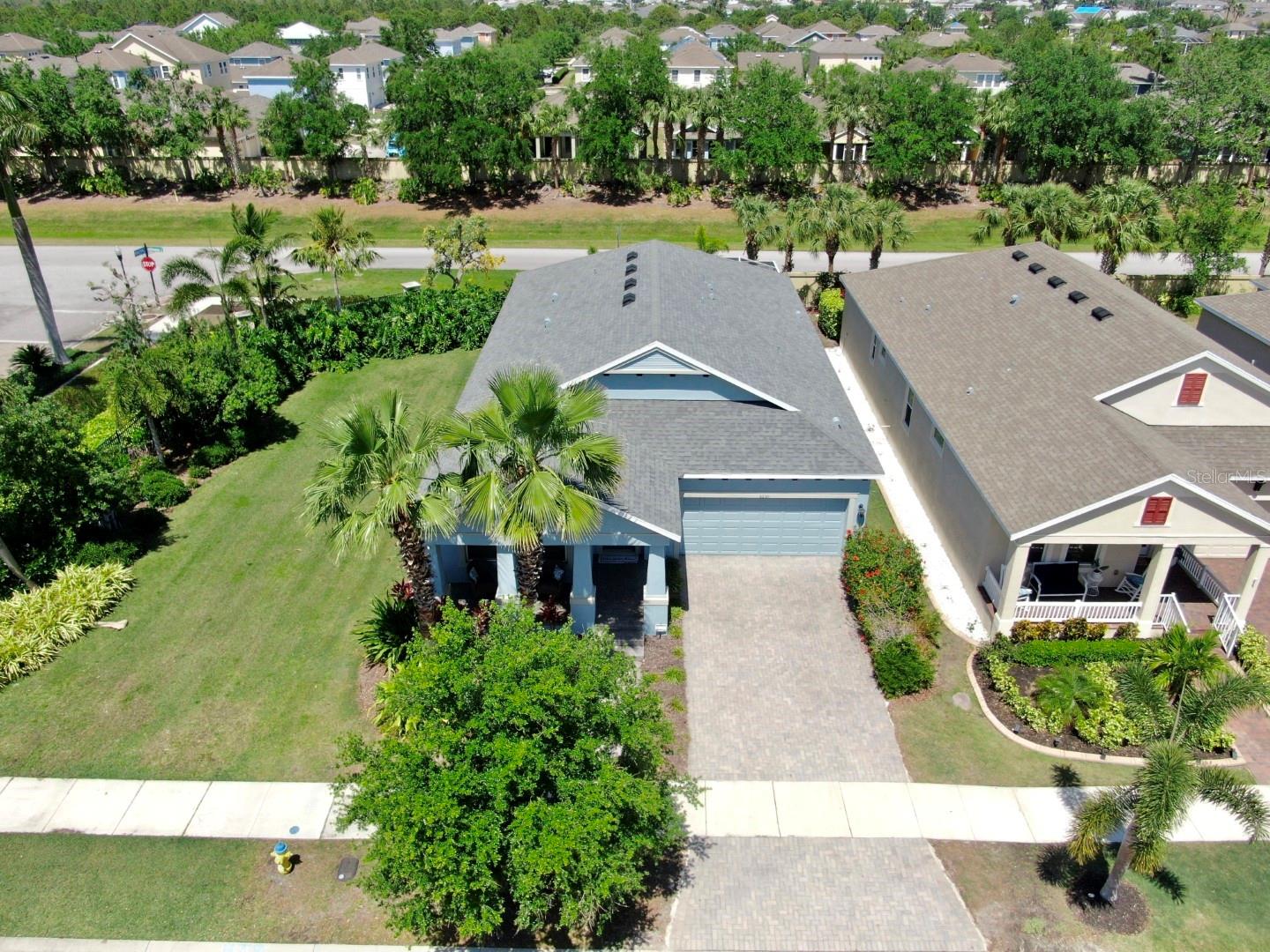 5239 ADMIRAL POINTE DRIVE